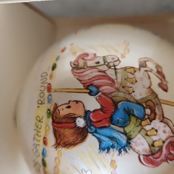 Betsey Clark 1983 Keepsake glass ornament for Hallmark - Picture 3 of 9